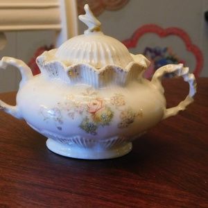 Sugar Dish with Double Handle Petal Handle on Top Bone China